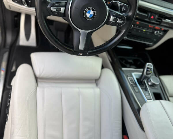 БМВ Х5 2015 в Чернигове на Automoto.ua Серый БМВ Х5, объемом двигателя 3 л и пробегом 206 тыс. км за 32000 $, фото 13 на Automoto.ua