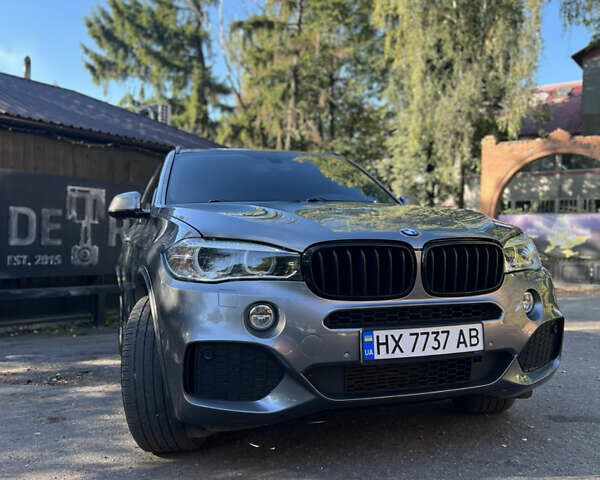 Сірий БМВ Х5, об'ємом двигуна 2.99 л та пробігом 314 тис. км за 28000 $, фото 66 на Automoto.ua
