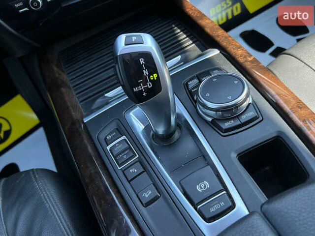 Сірий БМВ Х5, об'ємом двигуна 2.99 л та пробігом 140 тис. км за 26690 $, фото 18 на Automoto.ua