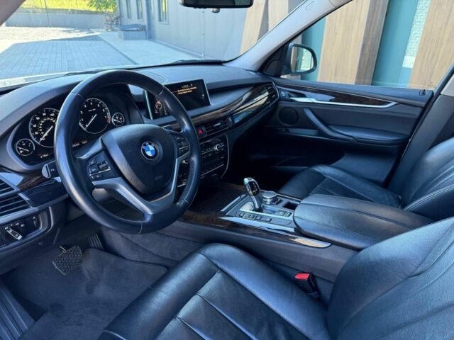 Серый БМВ Х5, объемом двигателя 3 л и пробегом 178 тыс. км за 18900 $, фото 4 на Automoto.ua