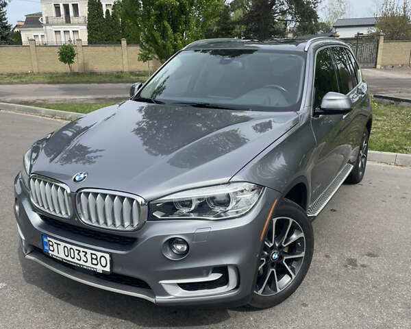 Серый БМВ Х5, объемом двигателя 3 л и пробегом 166 тыс. км за 24500 $, фото 3 на Automoto.ua