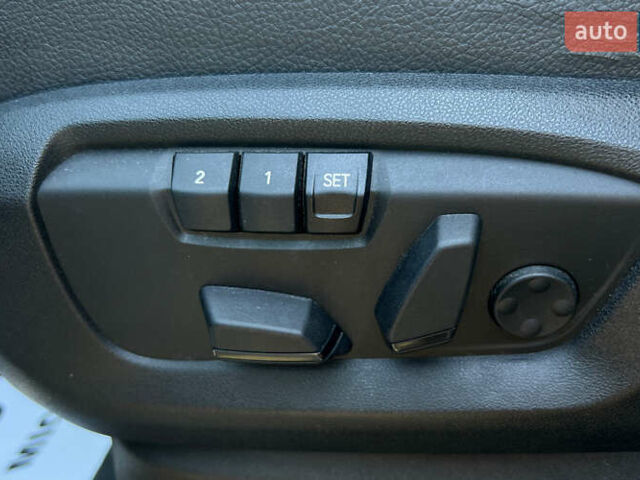 Сірий БМВ Х5, об'ємом двигуна 2.99 л та пробігом 140 тис. км за 26690 $, фото 19 на Automoto.ua