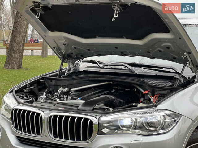 Серый БМВ Х5, объемом двигателя 2.98 л и пробегом 150 тыс. км за 24500 $, фото 12 на Automoto.ua