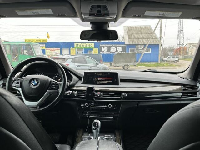 Серый БМВ Х5, объемом двигателя 3 л и пробегом 260 тыс. км за 30999 $, фото 2 на Automoto.ua