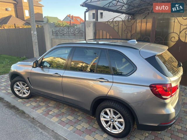 Серый БМВ Х5, объемом двигателя 2 л и пробегом 232 тыс. км за 24000 $, фото 7 на Automoto.ua