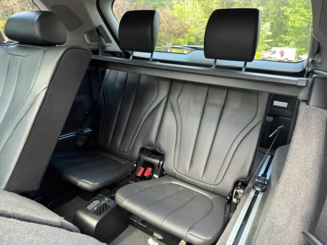 Серый БМВ Х5, объемом двигателя 3 л и пробегом 80 тыс. км за 12500 $, фото 16 на Automoto.ua