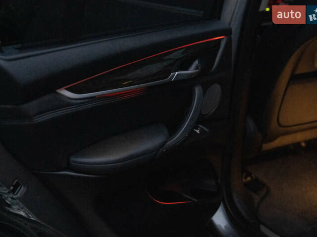 Сірий БМВ Х5, об'ємом двигуна 2.98 л та пробігом 208 тис. км за 21900 $, фото 42 на Automoto.ua