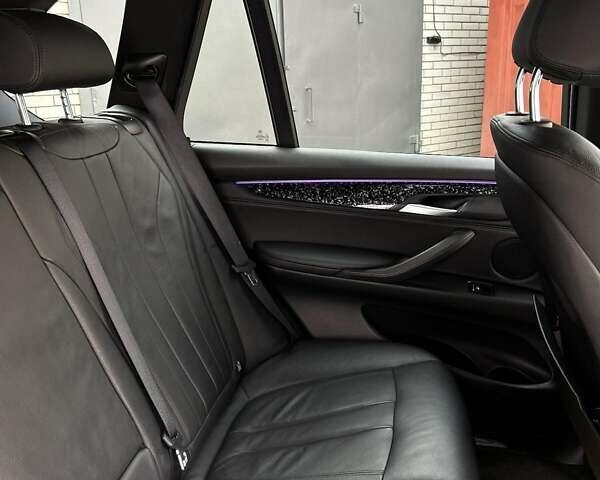 Сірий БМВ Х5, об'ємом двигуна 2.99 л та пробігом 278 тис. км за 30800 $, фото 34 на Automoto.ua