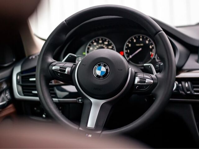 Серый БМВ Х5, объемом двигателя 2 л и пробегом 66 тыс. км за 34500 $, фото 3 на Automoto.ua