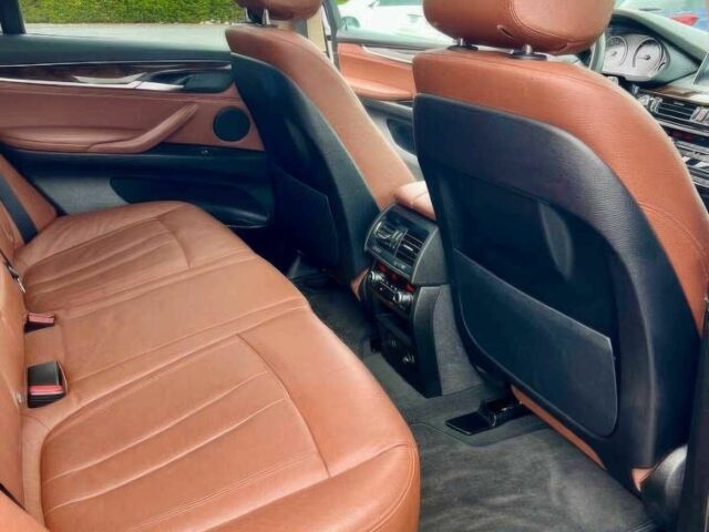 Сірий БМВ Х5, об'ємом двигуна 3 л та пробігом 118 тис. км за 8500 $, фото 18 на Automoto.ua