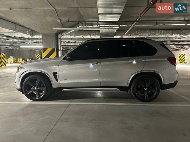 Серый БМВ Х5, объемом двигателя 3 л и пробегом 111 тыс. км за 27999 $, фото 1 на Automoto.ua