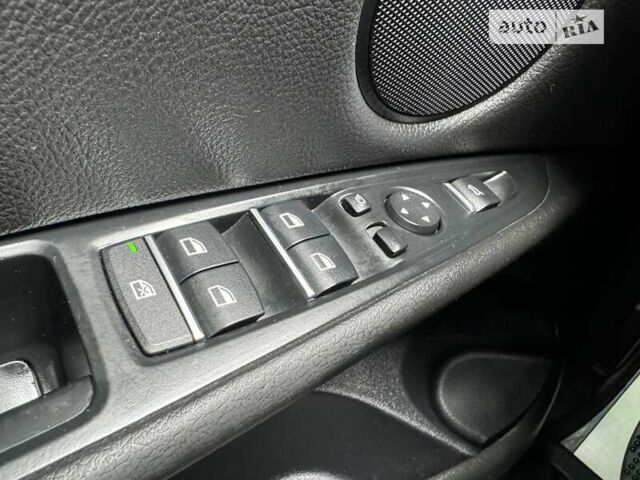 Сірий БМВ Х5, об'ємом двигуна 2 л та пробігом 179 тис. км за 28500 $, фото 30 на Automoto.ua