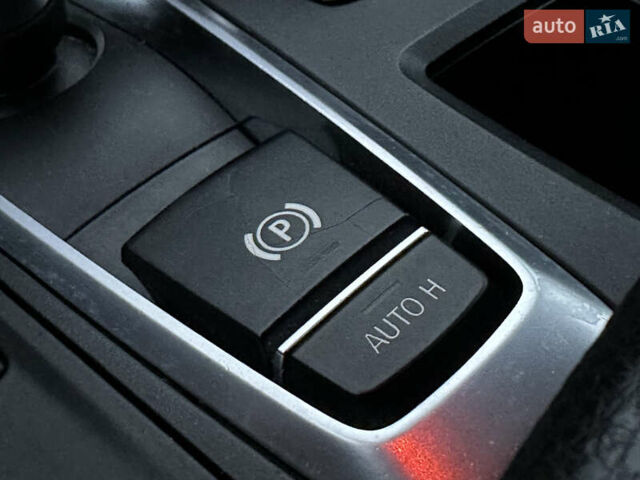 Серый БМВ Х5, объемом двигателя 3 л и пробегом 198 тыс. км за 25999 $, фото 66 на Automoto.ua