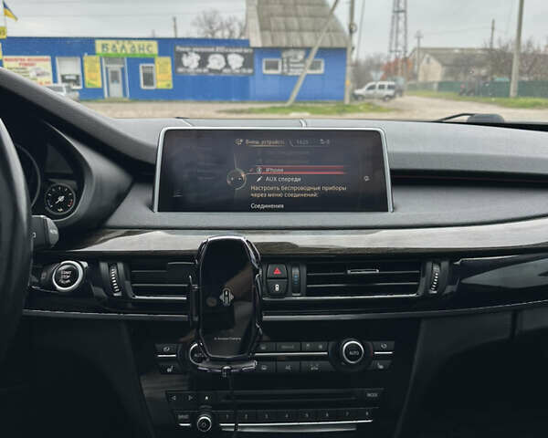 Сірий БМВ Х5, об'ємом двигуна 2.99 л та пробігом 260 тис. км за 31999 $, фото 13 на Automoto.ua