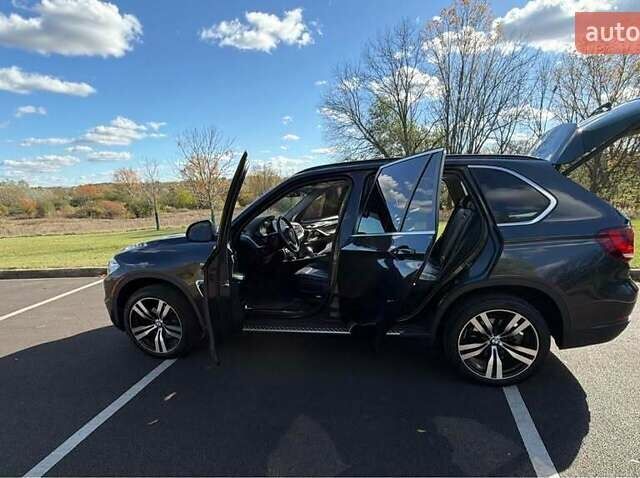 Серый БМВ Х5, объемом двигателя 2.98 л и пробегом 256 тыс. км за 25600 $, фото 9 на Automoto.ua