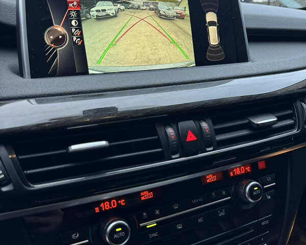 БМВ Х5 2015 в Чернигове на Automoto.ua Серый БМВ Х5, объемом двигателя 2 л и пробегом 167 тыс. км за 29500 $, фото 10 на Automoto.ua