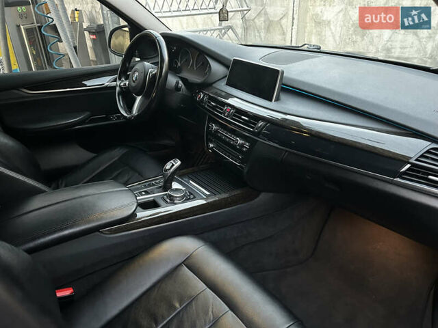 Серый БМВ Х5, объемом двигателя 2.98 л и пробегом 199 тыс. км за 24200 $, фото 7 на Automoto.ua