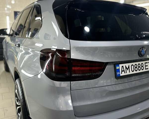 Сірий БМВ Х5, об'ємом двигуна 2.99 л та пробігом 278 тис. км за 30800 $, фото 62 на Automoto.ua