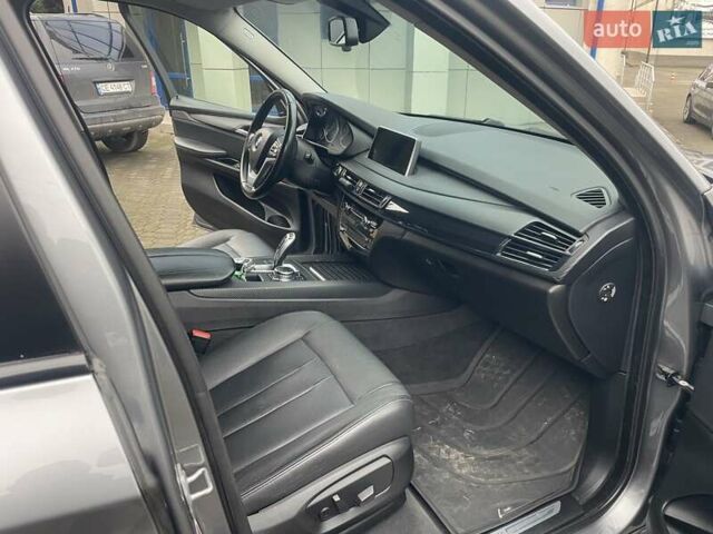 Сірий БМВ Х5, об'ємом двигуна 2.99 л та пробігом 246 тис. км за 32500 $, фото 20 на Automoto.ua