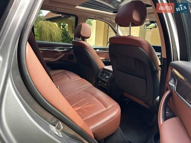 Сірий БМВ Х5, об'ємом двигуна 2 л та пробігом 235 тис. км за 23000 $, фото 16 на Automoto.ua