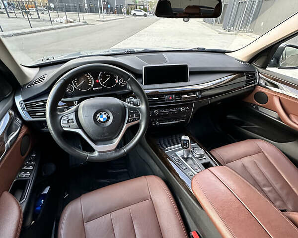 Серый БМВ Х5, объемом двигателя 2 л и пробегом 98 тыс. км за 24500 $, фото 10 на Automoto.ua