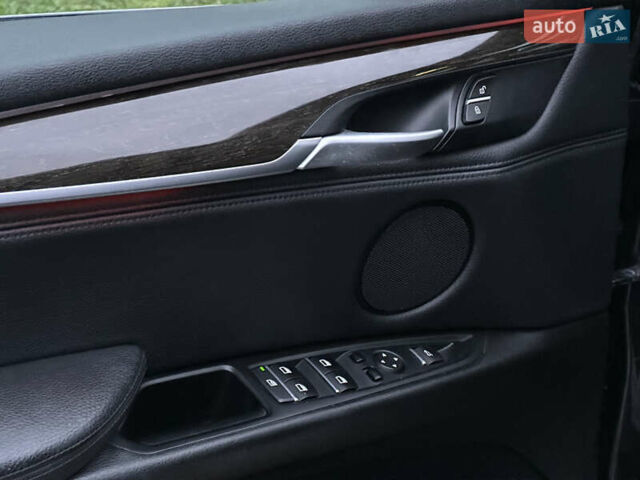 Серый БМВ Х5, объемом двигателя 3 л и пробегом 198 тыс. км за 25999 $, фото 53 на Automoto.ua