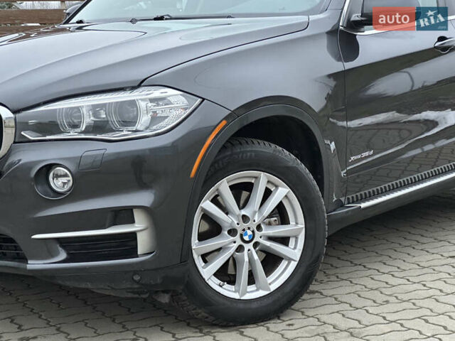Серый БМВ Х5, объемом двигателя 3 л и пробегом 198 тыс. км за 25999 $, фото 7 на Automoto.ua