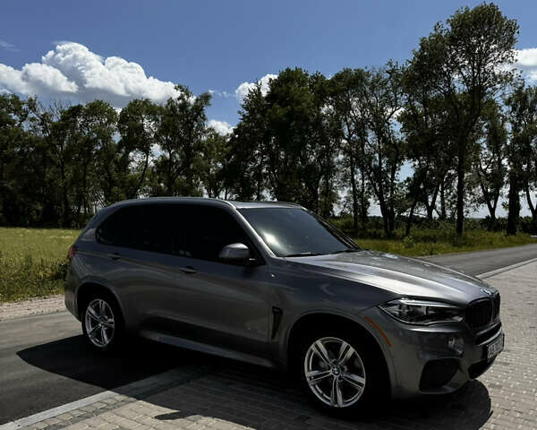 Серый БМВ Х5, объемом двигателя 2.99 л и пробегом 196 тыс. км за 37000 $, фото 4 на Automoto.ua