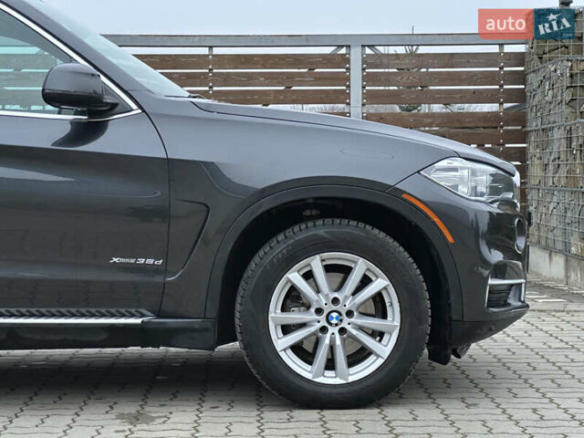 Серый БМВ Х5, объемом двигателя 3 л и пробегом 198 тыс. км за 25999 $, фото 33 на Automoto.ua