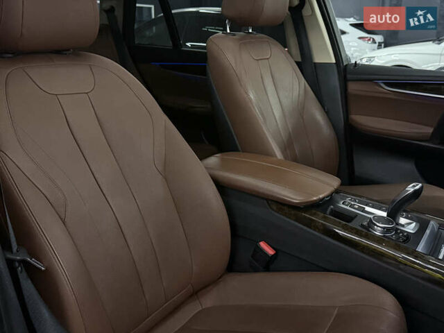 Серый БМВ Х5, объемом двигателя 2 л и пробегом 109 тыс. км за 29799 $, фото 20 на Automoto.ua