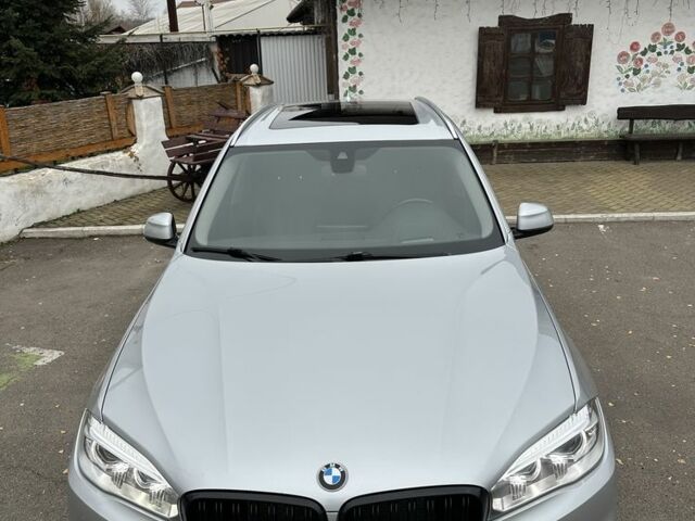 Серый БМВ Х5, объемом двигателя 3 л и пробегом 260 тыс. км за 30999 $, фото 15 на Automoto.ua