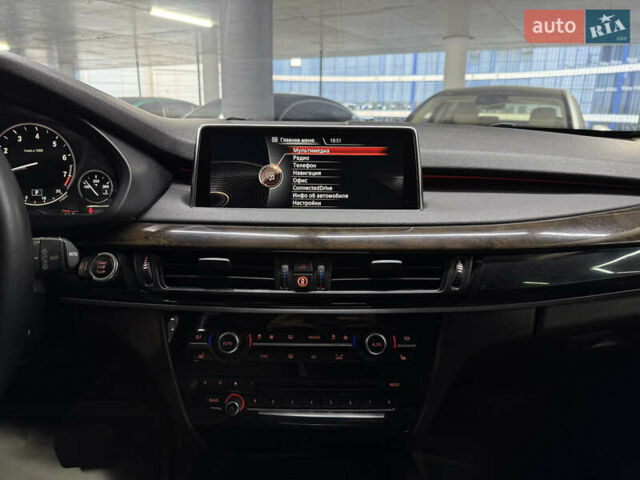 Серый БМВ Х5, объемом двигателя 2.98 л и пробегом 212 тыс. км за 22900 $, фото 26 на Automoto.ua