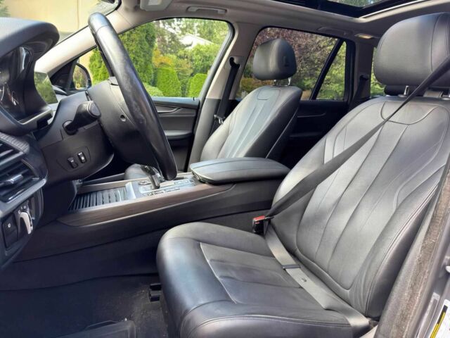 Серый БМВ Х5, объемом двигателя 3 л и пробегом 80 тыс. км за 12500 $, фото 9 на Automoto.ua