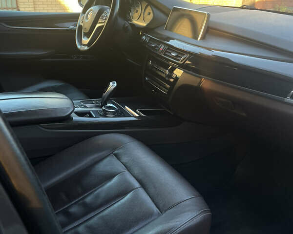 Серый БМВ Х5, объемом двигателя 2 л и пробегом 232 тыс. км за 24000 $, фото 29 на Automoto.ua