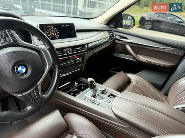 Сірий БМВ Х5, об'ємом двигуна 2.99 л та пробігом 145 тис. км за 32500 $, фото 6 на Automoto.ua