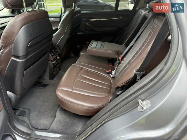 Сірий БМВ Х5, об'ємом двигуна 2.99 л та пробігом 145 тис. км за 32500 $, фото 7 на Automoto.ua