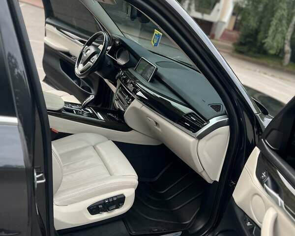 Серый БМВ Х5, объемом двигателя 2.99 л и пробегом 199 тыс. км за 33000 $, фото 10 на Automoto.ua