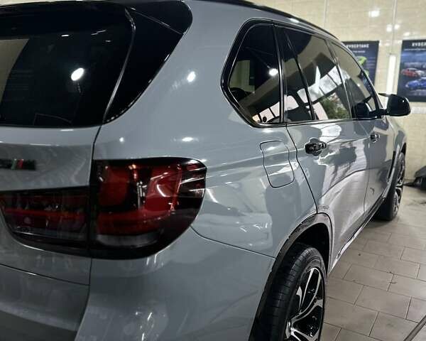 Сірий БМВ Х5, об'ємом двигуна 2.99 л та пробігом 278 тис. км за 30800 $, фото 61 на Automoto.ua