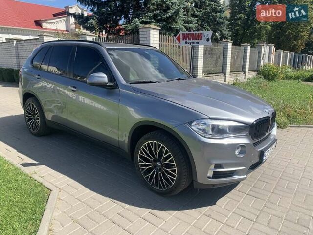 Серый БМВ Х5, объемом двигателя 3 л и пробегом 190 тыс. км за 19800 $, фото 5 на Automoto.ua