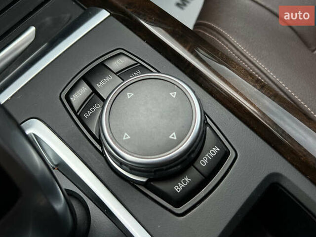 Сірий БМВ Х5, об'ємом двигуна 2.99 л та пробігом 227 тис. км за 23999 $, фото 18 на Automoto.ua