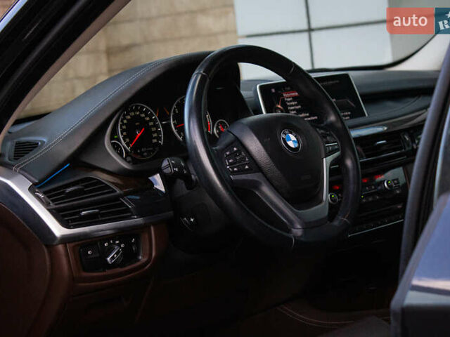 Сірий БМВ Х5, об'ємом двигуна 2.99 л та пробігом 146 тис. км за 29900 $, фото 9 на Automoto.ua