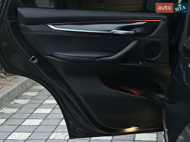 Серый БМВ Х5, объемом двигателя 3 л и пробегом 198 тыс. км за 25999 $, фото 75 на Automoto.ua