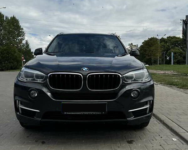 Сірий БМВ Х5, об'ємом двигуна 2 л та пробігом 150 тис. км за 23700 $, фото 2 на Automoto.ua