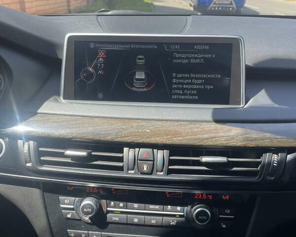 Серый БМВ Х5, объемом двигателя 3 л и пробегом 166 тыс. км за 24500 $, фото 32 на Automoto.ua