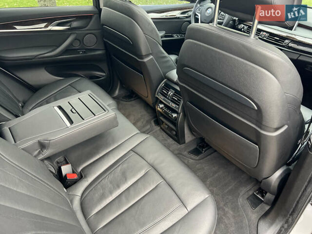 Серый БМВ Х5, объемом двигателя 2.98 л и пробегом 150 тыс. км за 24500 $, фото 22 на Automoto.ua