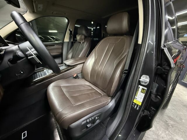 Сірий БМВ Х5, об'ємом двигуна 3 л та пробігом 212 тис. км за 21000 $, фото 16 на Automoto.ua