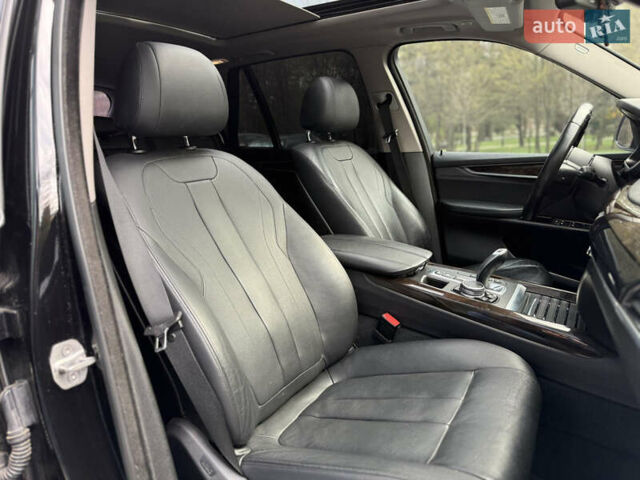 Сірий БМВ Х5, об'ємом двигуна 2.98 л та пробігом 159 тис. км за 22300 $, фото 48 на Automoto.ua