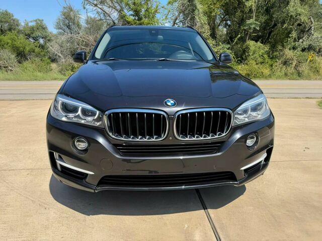 Сірий БМВ Х5, об'ємом двигуна 3 л та пробігом 76 тис. км за 9000 $, фото 1 на Automoto.ua