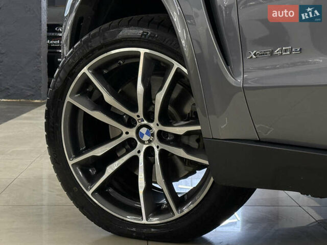 Серый БМВ Х5, объемом двигателя 2 л и пробегом 109 тыс. км за 29799 $, фото 17 на Automoto.ua