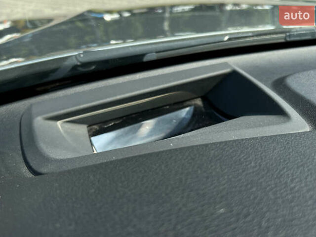 Сірий БМВ Х5, об'ємом двигуна 2.99 л та пробігом 140 тис. км за 26690 $, фото 28 на Automoto.ua